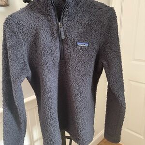 Patagonia Woman’s  Fleece Pullover charcoal